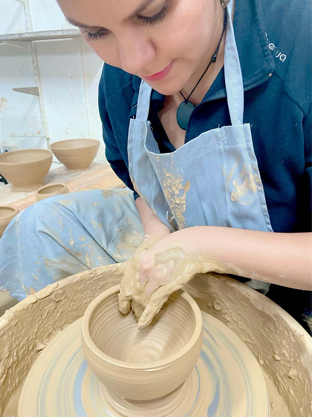 Noi_Taller_clases_Ceramica_Torno_uno_a_uno
