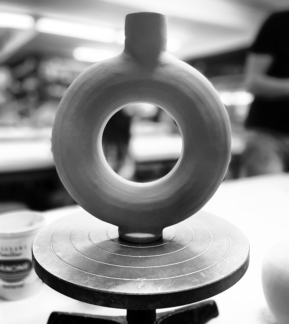 Noi_Taller_Ceramica_Modelado_musica_1